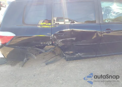 2010 Toyota Highlander Base V6 из США, поврежденный, VIN 5TDBK3EH3AS025766